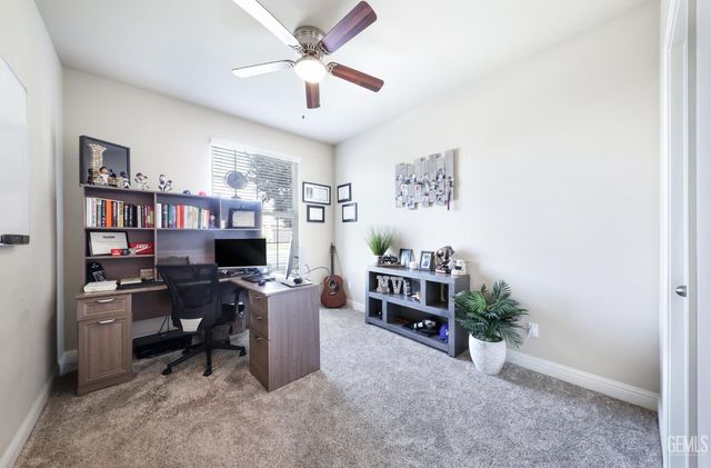 9605 Surfside Street, Bakersfield, CA 93313