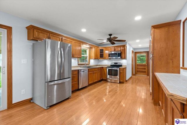 63 St John Church Road, Elizabethtown, KY 42701