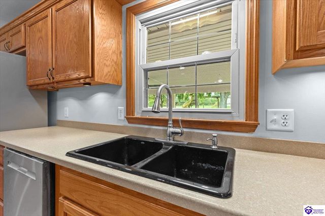 63 St John Church Road, Elizabethtown, KY 42701