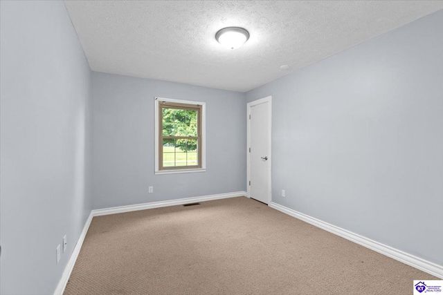 63 St John Church Road, Elizabethtown, KY 42701