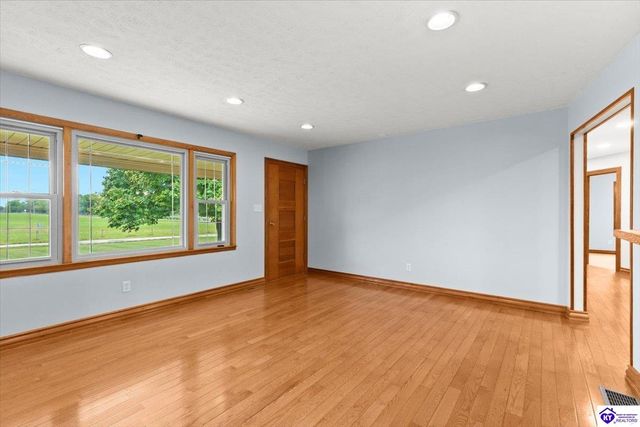 63 St John Church Road, Elizabethtown, KY 42701