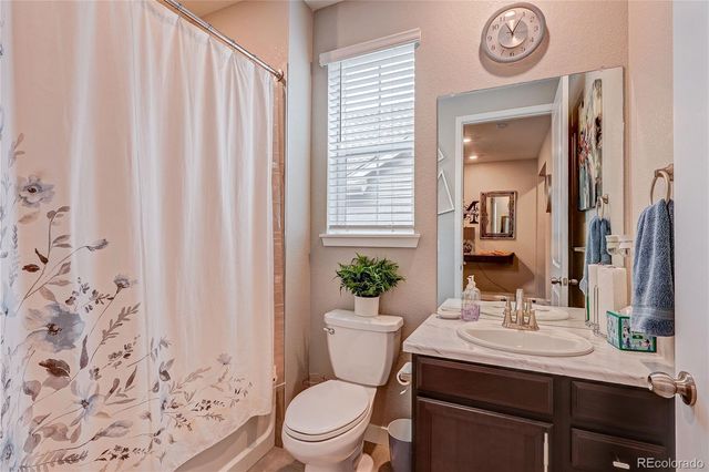 8890 S Ukraine Court, Aurora, CO 80016