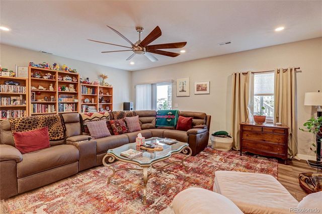 8890 S Ukraine Court, Aurora, CO 80016