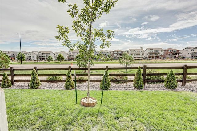 8890 S Ukraine Court, Aurora, CO 80016