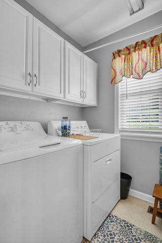 811 Hicks Rd, Dickson, TN 37055