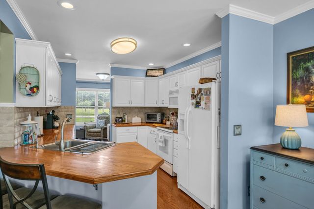 811 Hicks Rd, Dickson, TN 37055