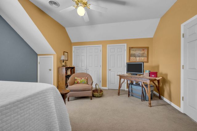 811 Hicks Rd, Dickson, TN 37055