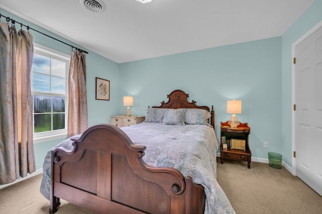 811 Hicks Rd, Dickson, TN 37055