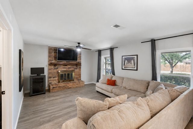 2910 Geneva Drive, Garland, TX 75040