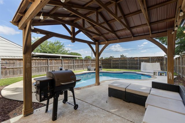 2910 Geneva Drive, Garland, TX 75040