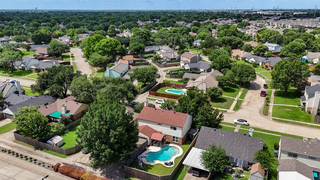 2910 Geneva Drive, Garland, TX 75040