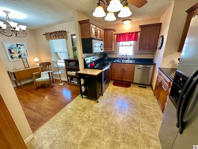 901 Pine Street, Benton, KY 42025