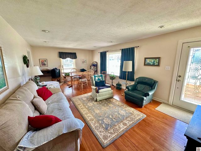 901 Pine Street, Benton, KY 42025