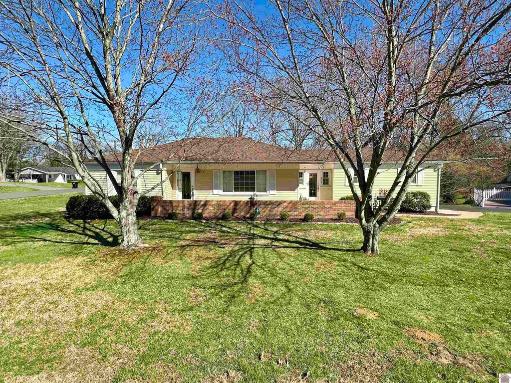 901 Pine Street, Benton, KY 42025