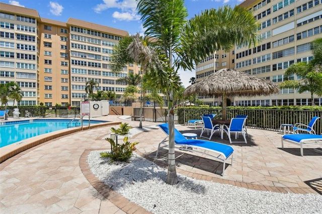 4900 BRITTANY DRIVE S 1812, St Petersburg, FL 33715