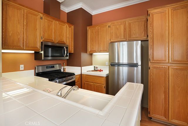 114 Byrnes, Placentia, CA 92870