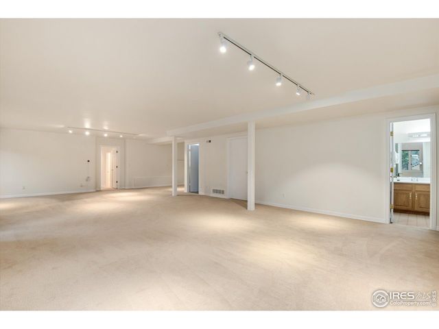 142 Meadowlook Way, Boulder, CO 80304