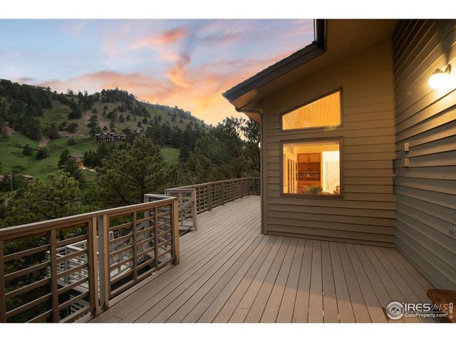 142 Meadowlook Way, Boulder, CO 80304