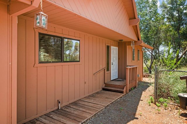 24769 Ridge Top Ct, Auburn, CA 95602