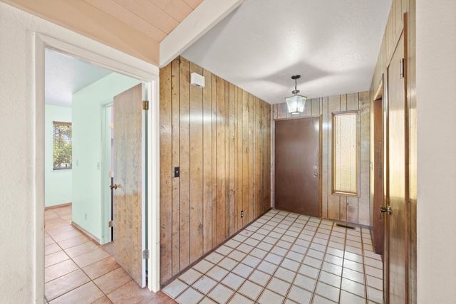 24769 Ridge Top Ct, Auburn, CA 95602
