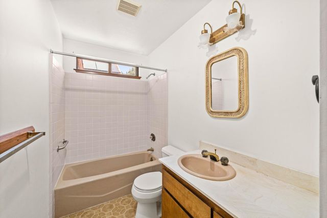 24769 Ridge Top Ct, Auburn, CA 95602
