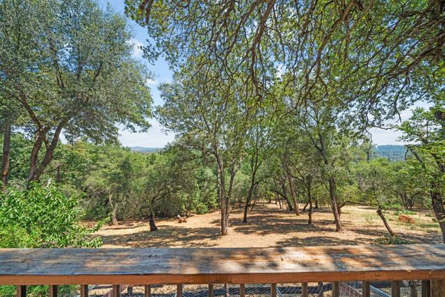 24769 Ridge Top Ct, Auburn, CA 95602