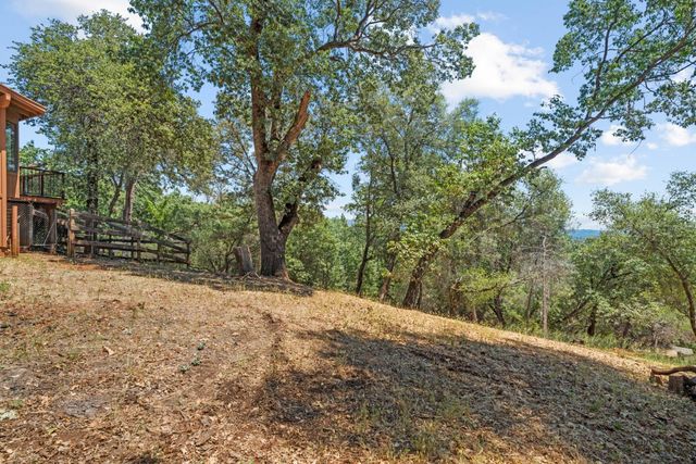 24769 Ridge Top Ct, Auburn, CA 95602