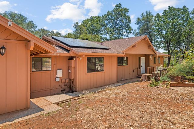 24769 Ridge Top Ct, Auburn, CA 95602