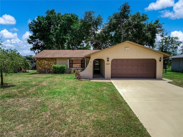 2227 Pinewood Boulevard, Sebring, FL 33870
