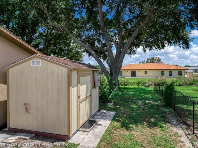 2227 Pinewood Boulevard, Sebring, FL 33870