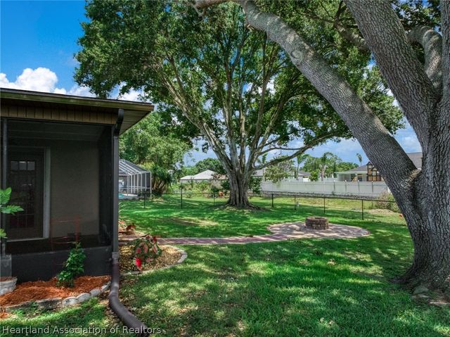 2227 Pinewood Boulevard, Sebring, FL 33870