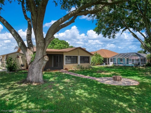 2227 Pinewood Boulevard, Sebring, FL 33870