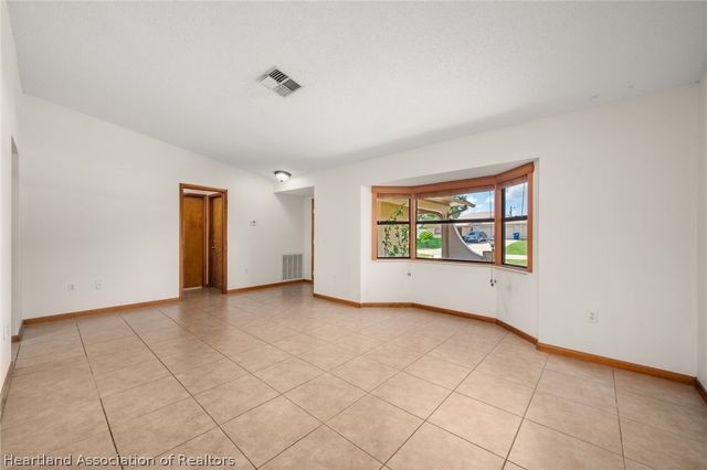 2227 Pinewood Boulevard, Sebring, FL 33870