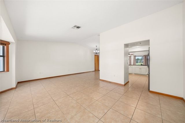 2227 Pinewood Boulevard, Sebring, FL 33870