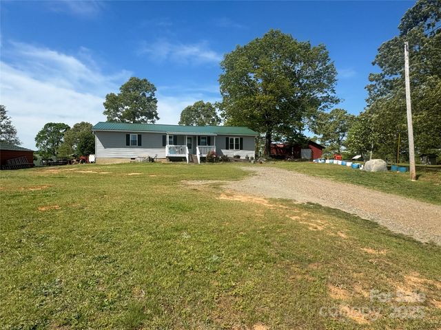 374 W V Thompson Road, Rutherfordton, NC 28139