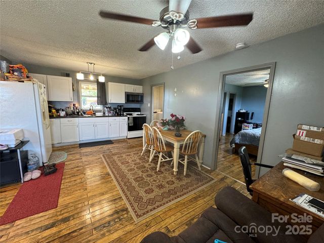 374 W V Thompson Road, Rutherfordton, NC 28139