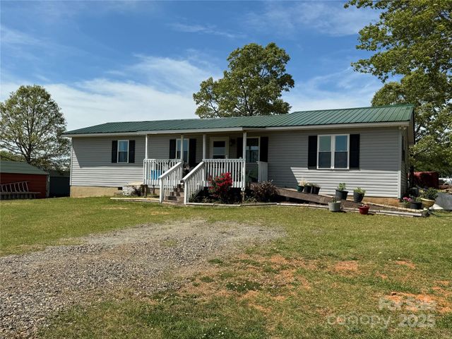 374 W V Thompson Road, Rutherfordton, NC 28139