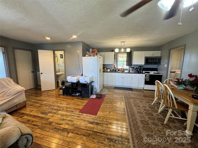 374 W V Thompson Road, Rutherfordton, NC 28139