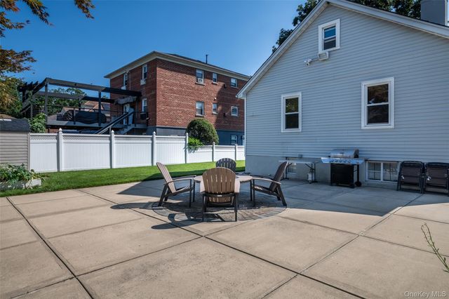 3450 Mc Owen Avenue, Bronx, NY 10475