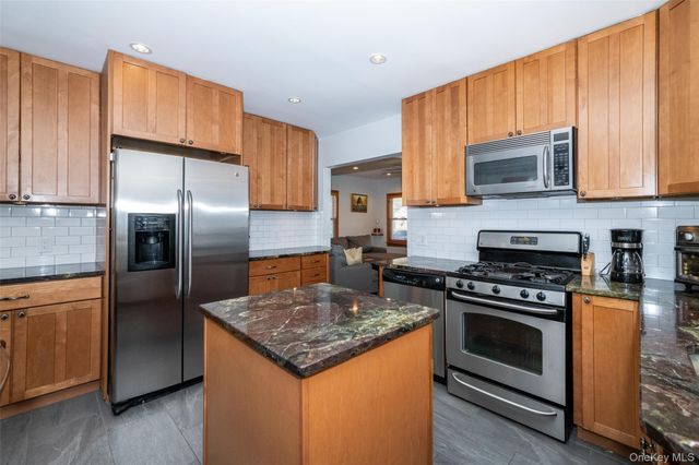 3450 Mc Owen Avenue, Bronx, NY 10475