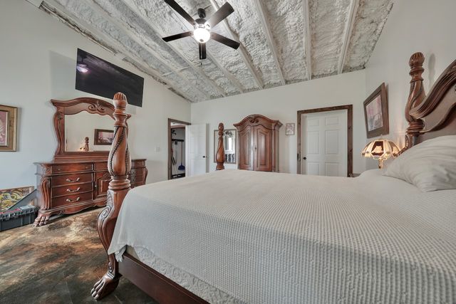 6899 N STATE HIGHWAY 19, Palestine, TX 75803