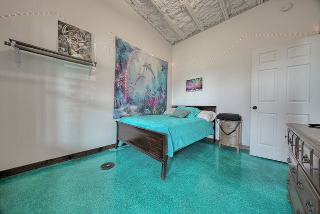 6899 N STATE HIGHWAY 19, Palestine, TX 75803