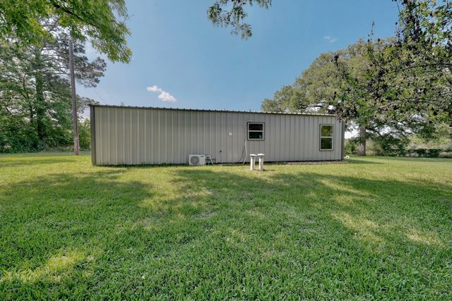 6899 N STATE HIGHWAY 19, Palestine, TX 75803