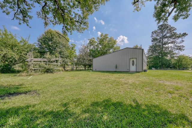 6899 N STATE HIGHWAY 19, Palestine, TX 75803
