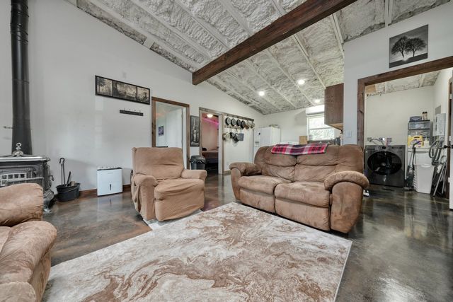 6899 N STATE HIGHWAY 19, Palestine, TX 75803