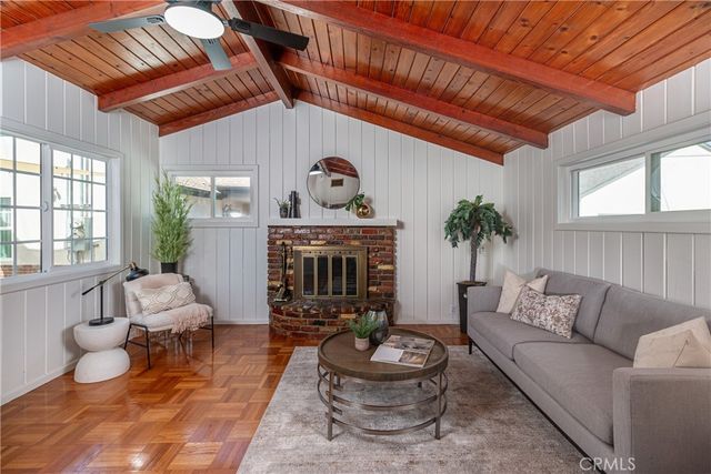 432 N Beachwood Drive, Burbank, CA 91506