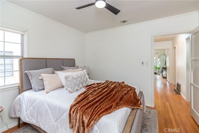 432 N Beachwood Drive, Burbank, CA 91506