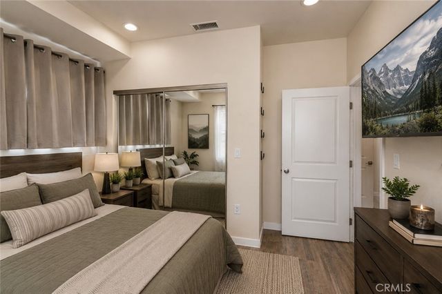 432 N Beachwood Drive, Burbank, CA 91506