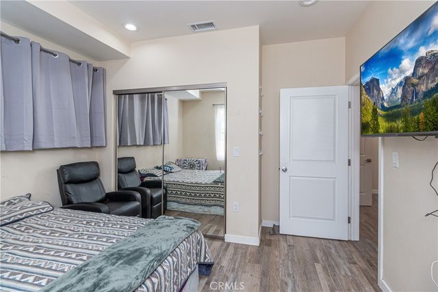 432 N Beachwood Drive, Burbank, CA 91506