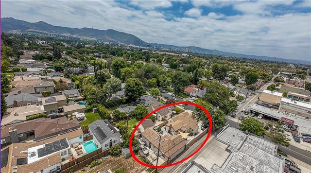432 N Beachwood Drive, Burbank, CA 91506